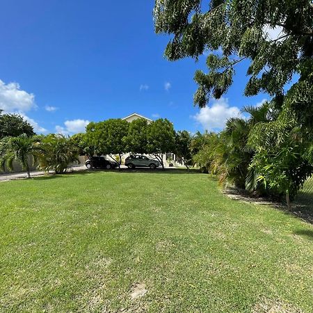 Almond Palm Apartment Saint Michael Exterior photo