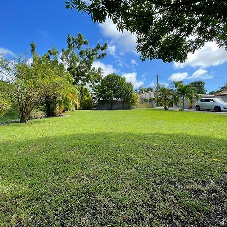 Almond Palm Apartment Saint Michael Exterior photo